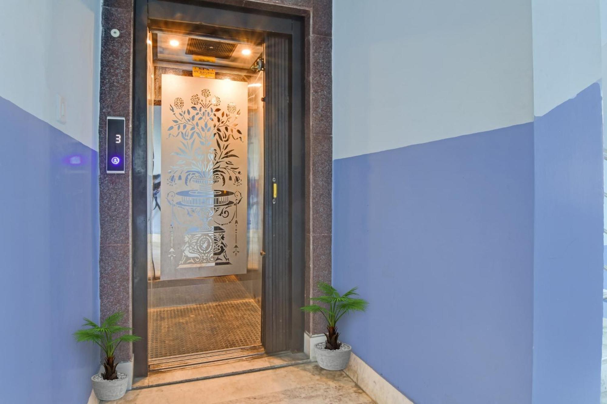 Hotel O Royal Residency Calcutta Exteriör bild